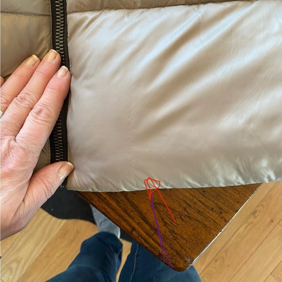 DKNY women insulated winter coat - Picture 9 of 16